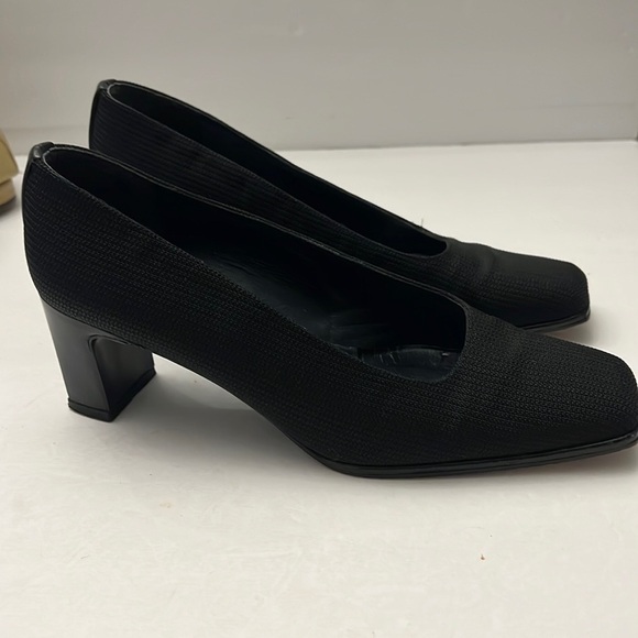 Stuart Weitzman Black Pointed Square Dress Shoes Size 7.5 - Picture 3 of 10